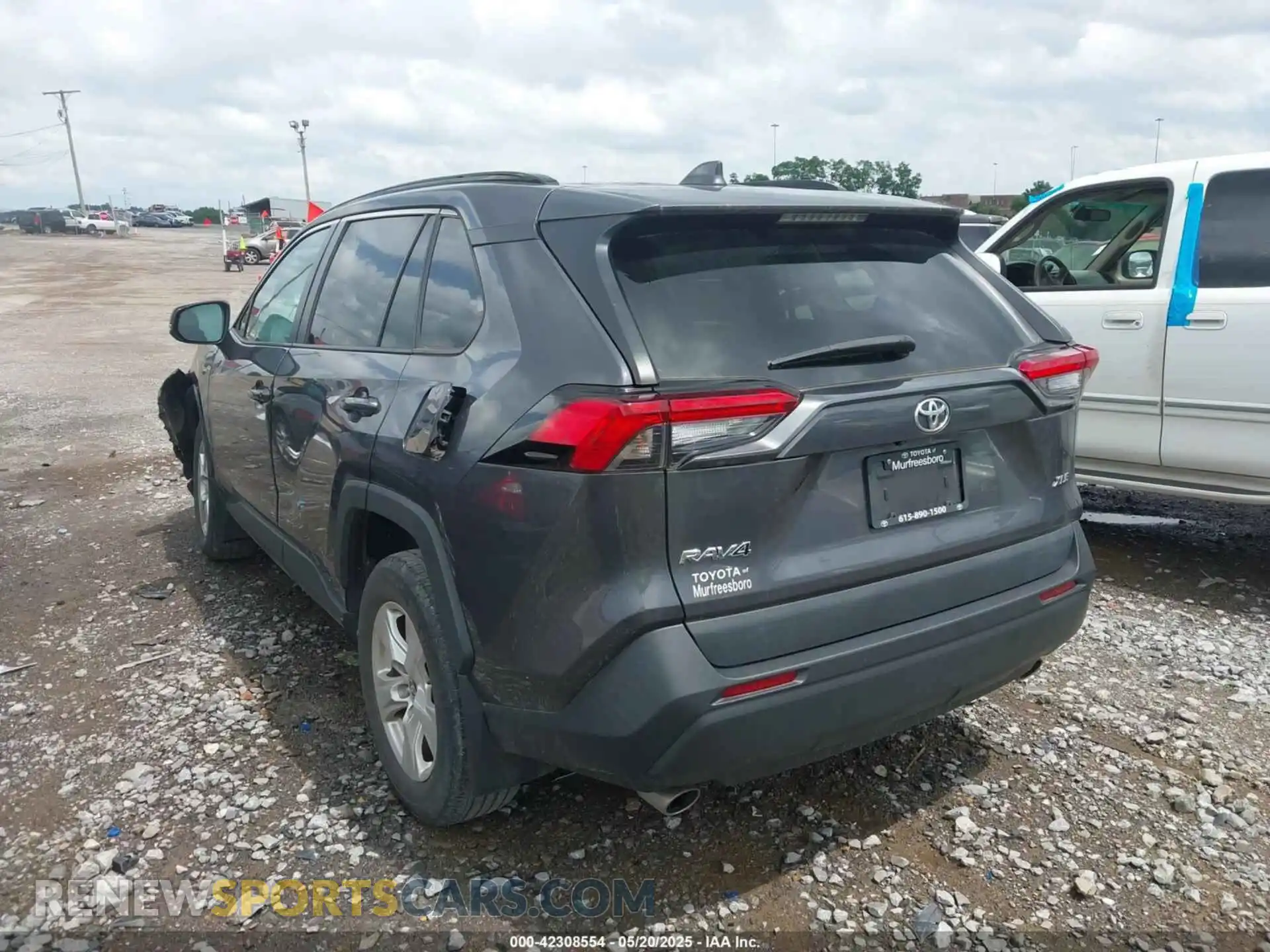 3 Photograph of a damaged car 2T3W1RFV3MW128216 TOYOTA RAV4 2021