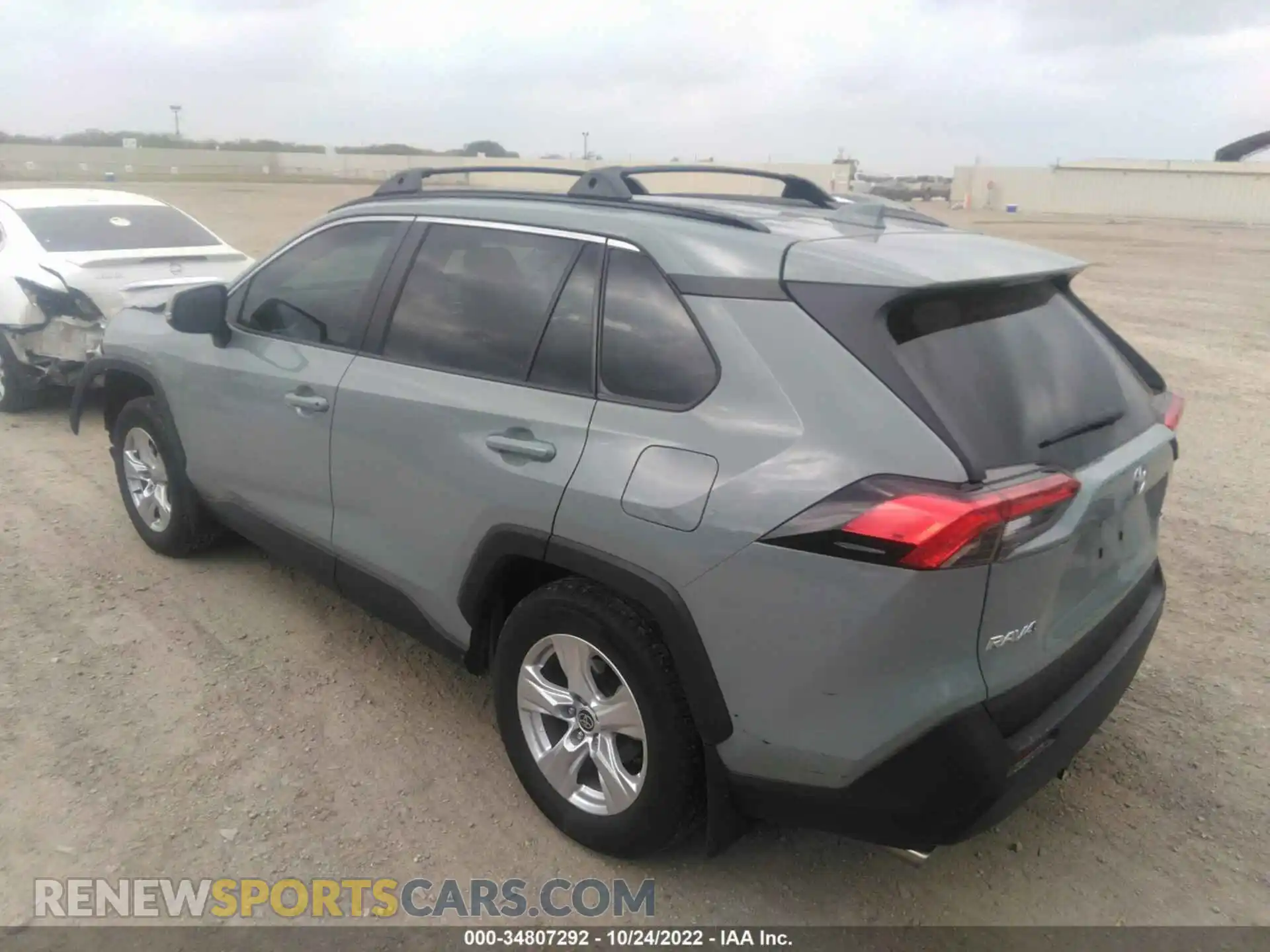 3 Фотография поврежденного автомобиля 2T3W1RFV3MW130435 TOYOTA RAV4 2021