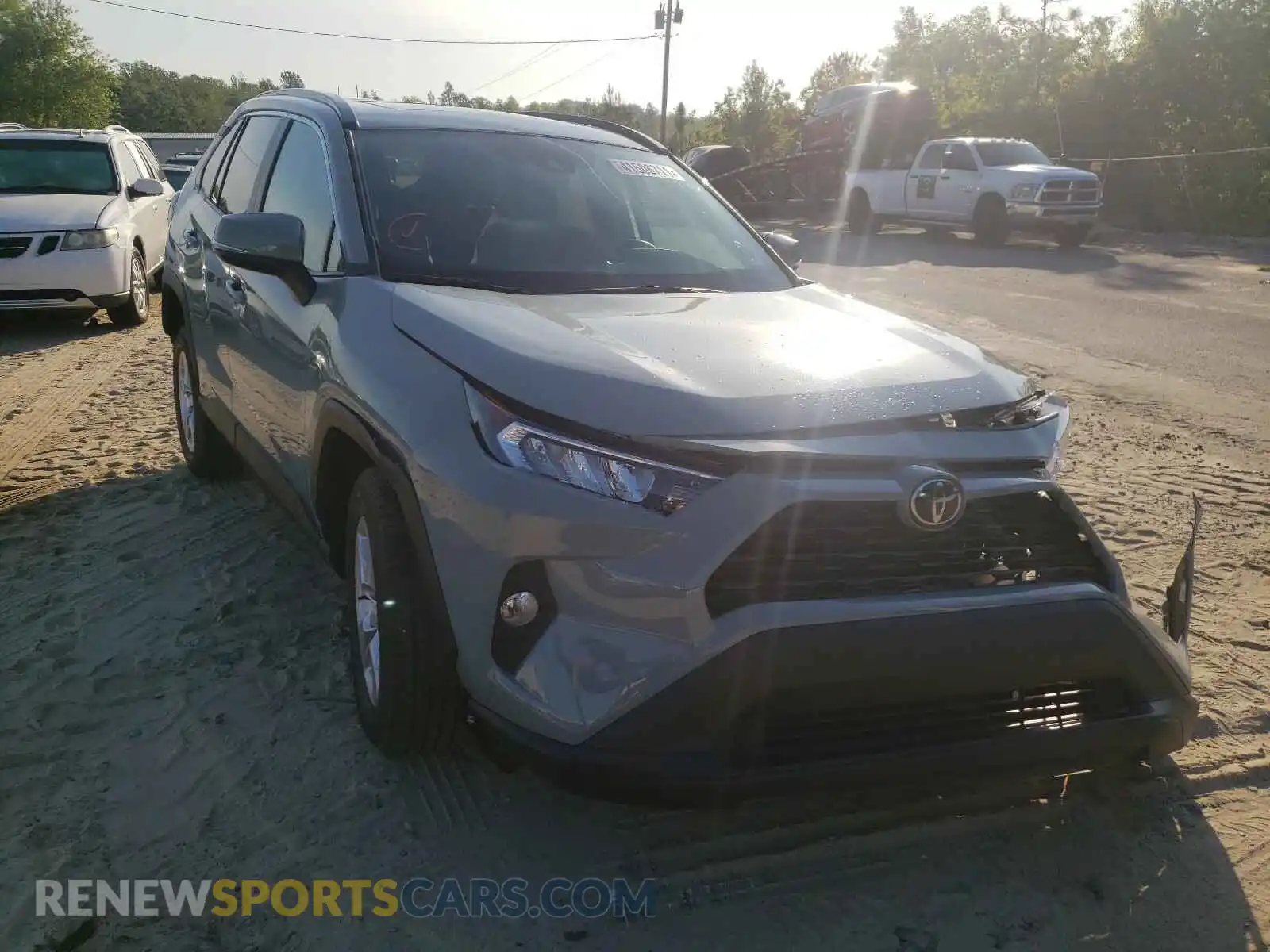 1 Photograph of a damaged car 2T3W1RFV3MW137546 TOYOTA RAV4 2021