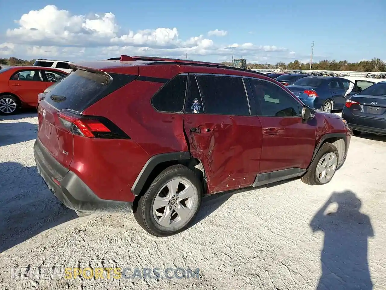 3 Photograph of a damaged car 2T3W1RFV3MW175651 TOYOTA RAV4 2021