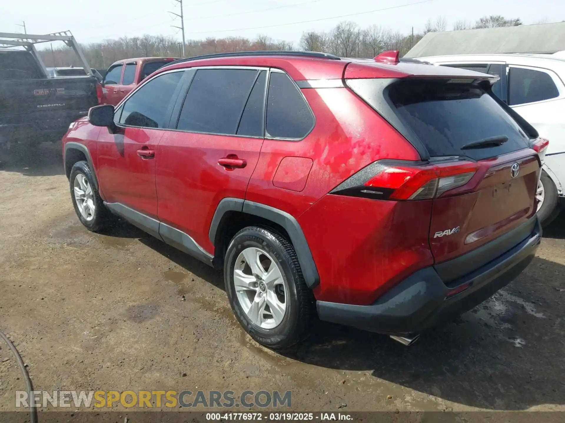 3 Photograph of a damaged car 2T3W1RFV3MW180123 TOYOTA RAV4 2021