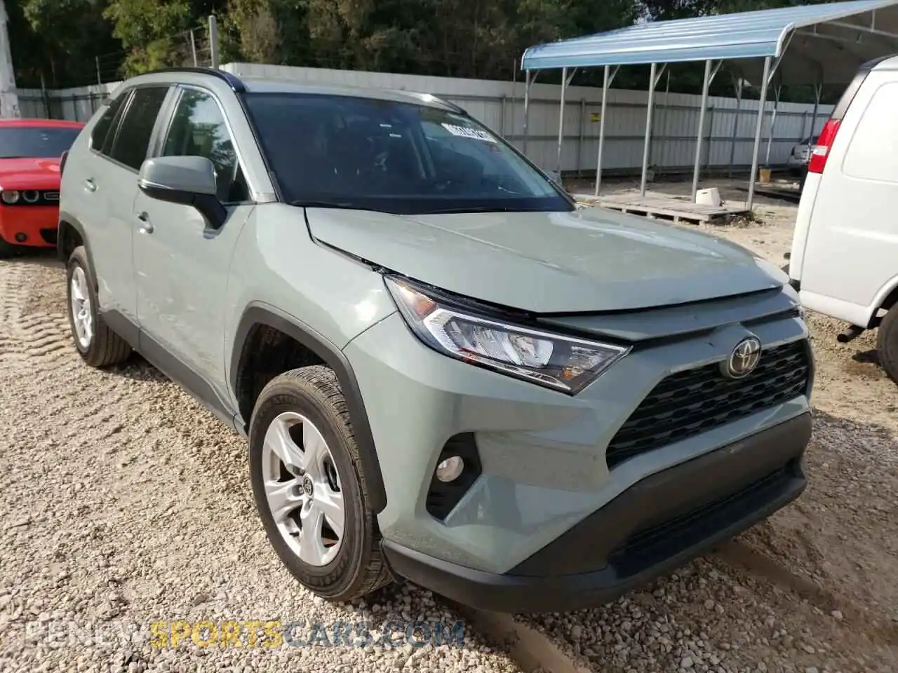 1 Photograph of a damaged car 2T3W1RFV3MW180929 TOYOTA RAV4 2021