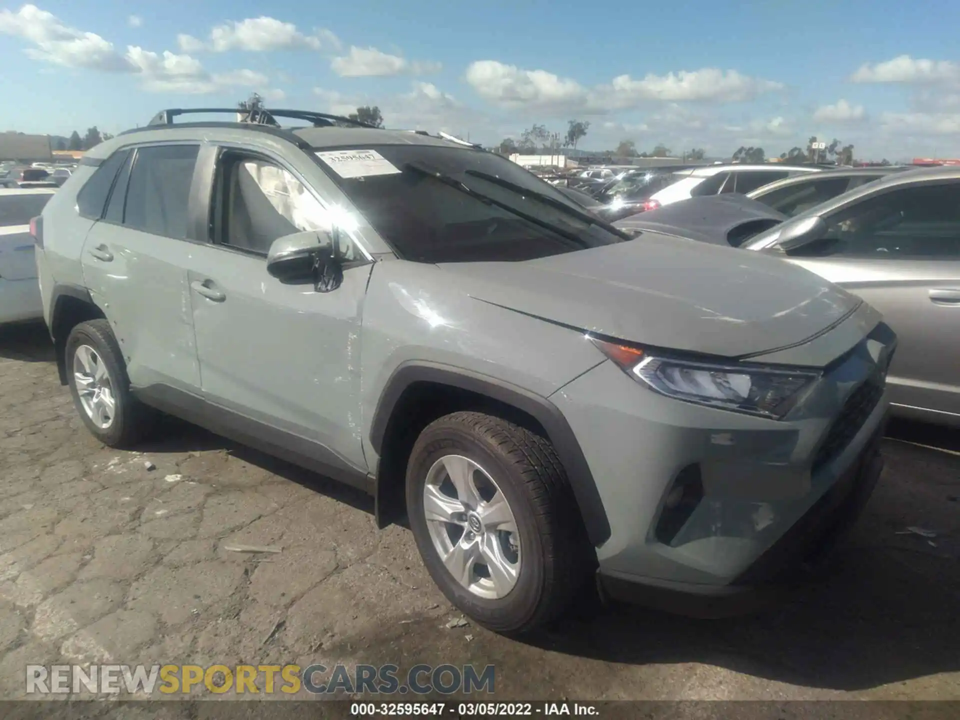 1 Photograph of a damaged car 2T3W1RFV4MC090559 TOYOTA RAV4 2021