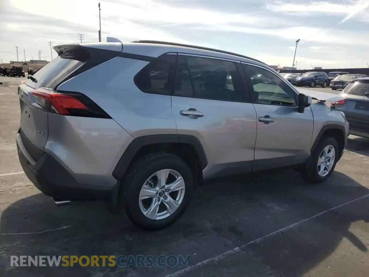 3 Photograph of a damaged car 2T3W1RFV4MC095518 TOYOTA RAV4 2021