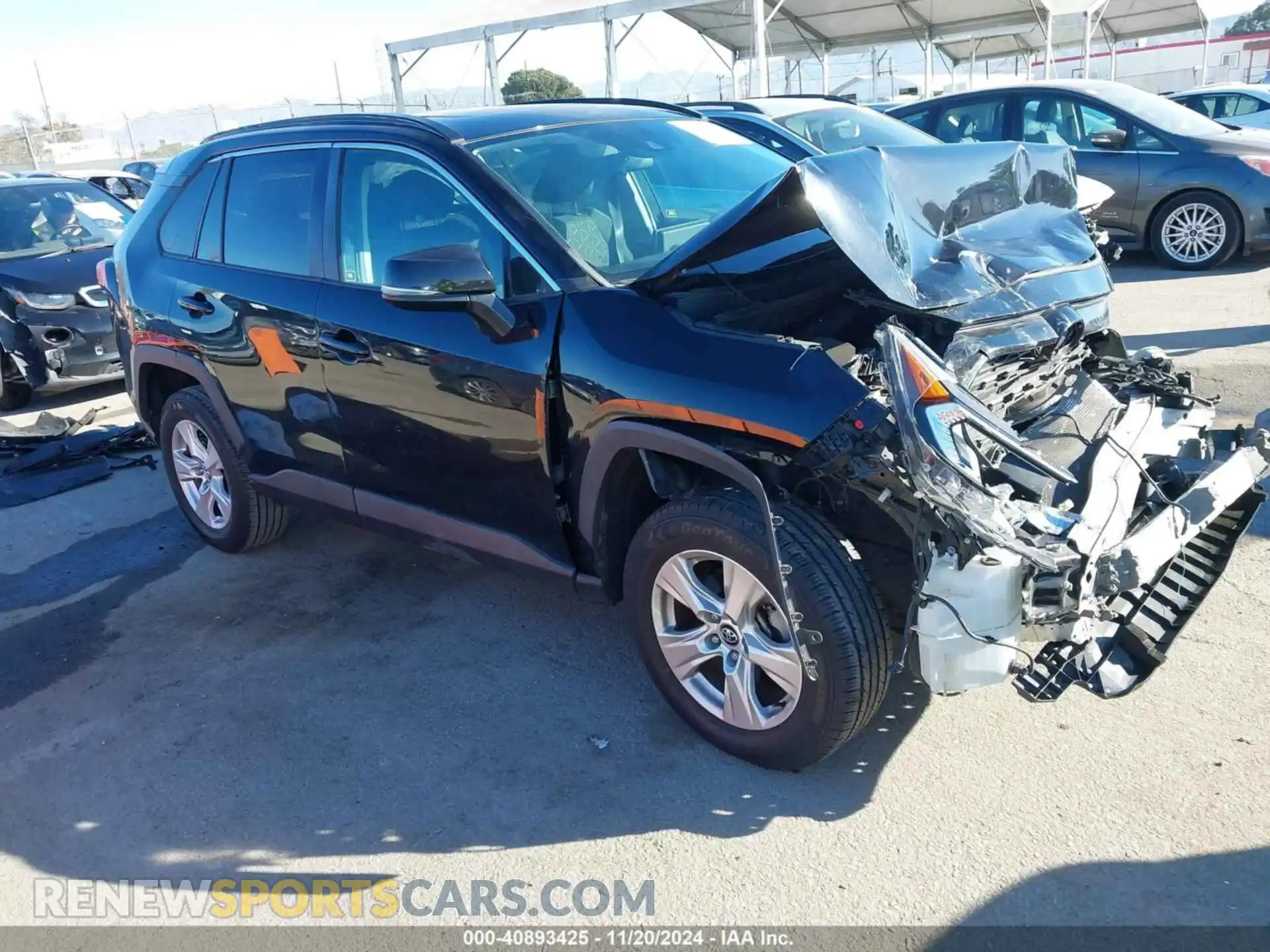 1 Photograph of a damaged car 2T3W1RFV4MC099004 TOYOTA RAV4 2021