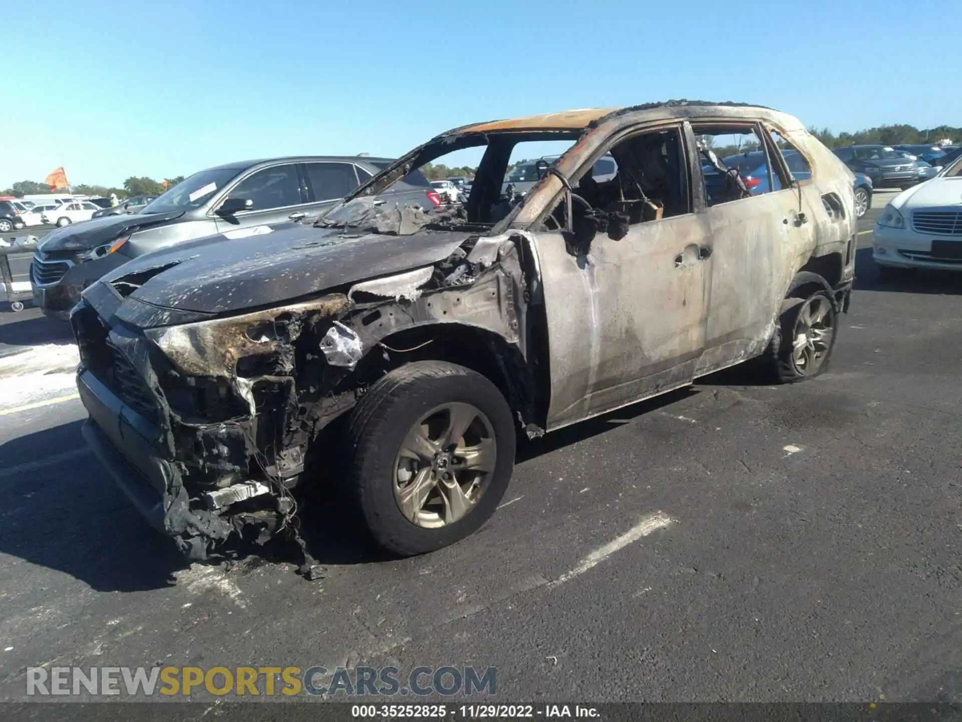 2 Фотография поврежденного автомобиля 2T3W1RFV4MC102760 TOYOTA RAV4 2021