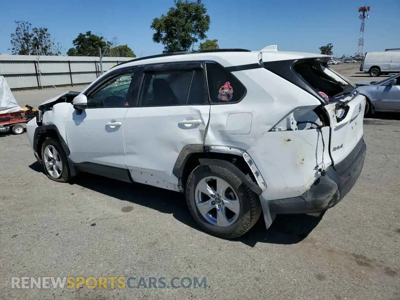 2 Photograph of a damaged car 2T3W1RFV4MC106002 TOYOTA RAV4 2021
