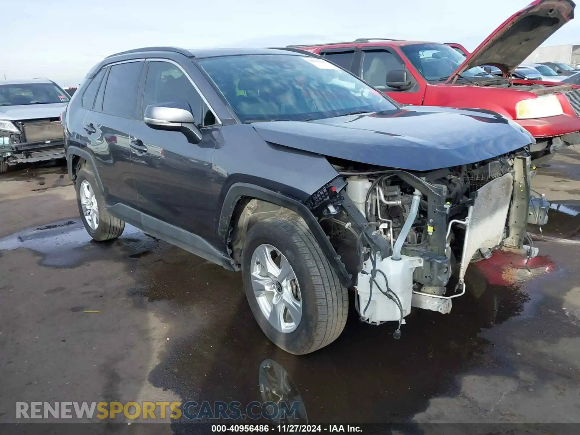 1 Photograph of a damaged car 2T3W1RFV4MC121180 TOYOTA RAV4 2021
