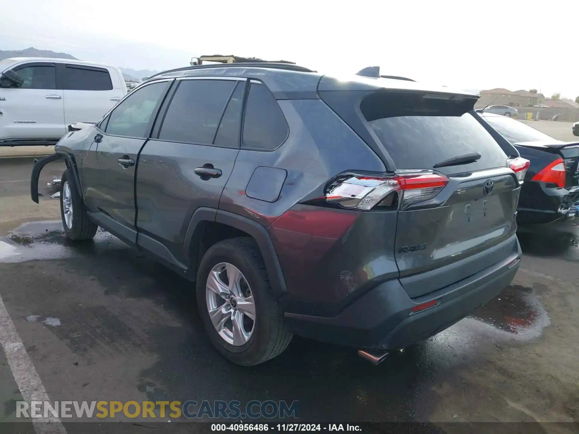 3 Photograph of a damaged car 2T3W1RFV4MC121180 TOYOTA RAV4 2021