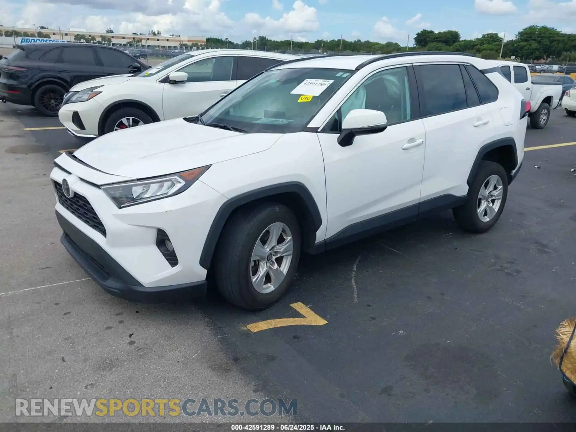 2 fotografías del automóvil dañado 2T3W1RFV4MC140859 TOYOTA RAV4 2021
