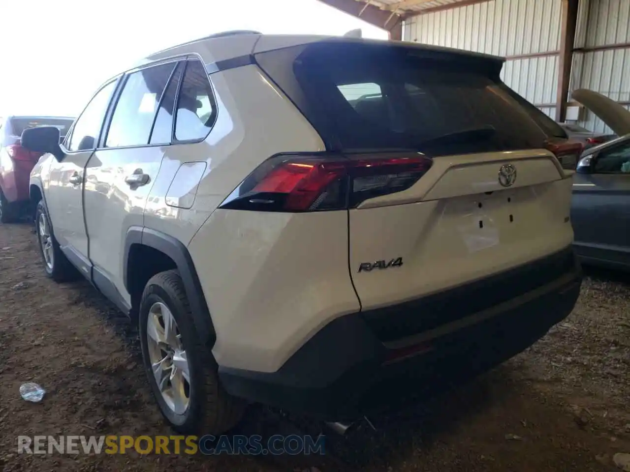 3 Photograph of a damaged car 2T3W1RFV4MC141378 TOYOTA RAV4 2021