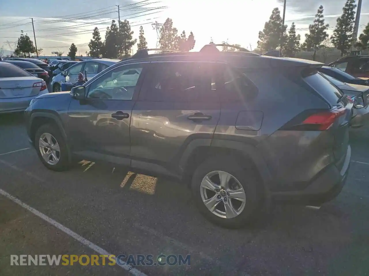 2 Photograph of a damaged car 2T3W1RFV4MC147634 TOYOTA RAV4 2021