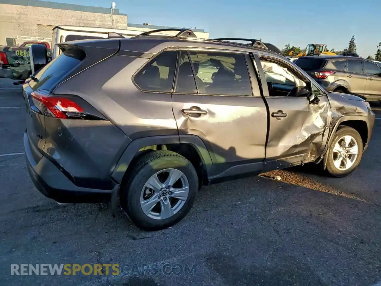 3 Photograph of a damaged car 2T3W1RFV4MC147634 TOYOTA RAV4 2021