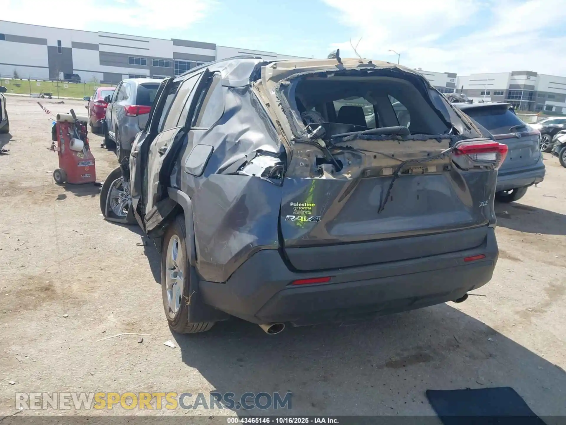 3 Photograph of a damaged car 2T3W1RFV4MC156754 TOYOTA RAV4 2021