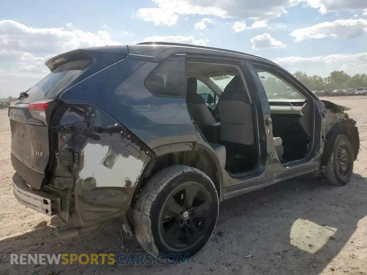 3 Photograph of a damaged car 2T3W1RFV4MC167012 TOYOTA RAV4 2021