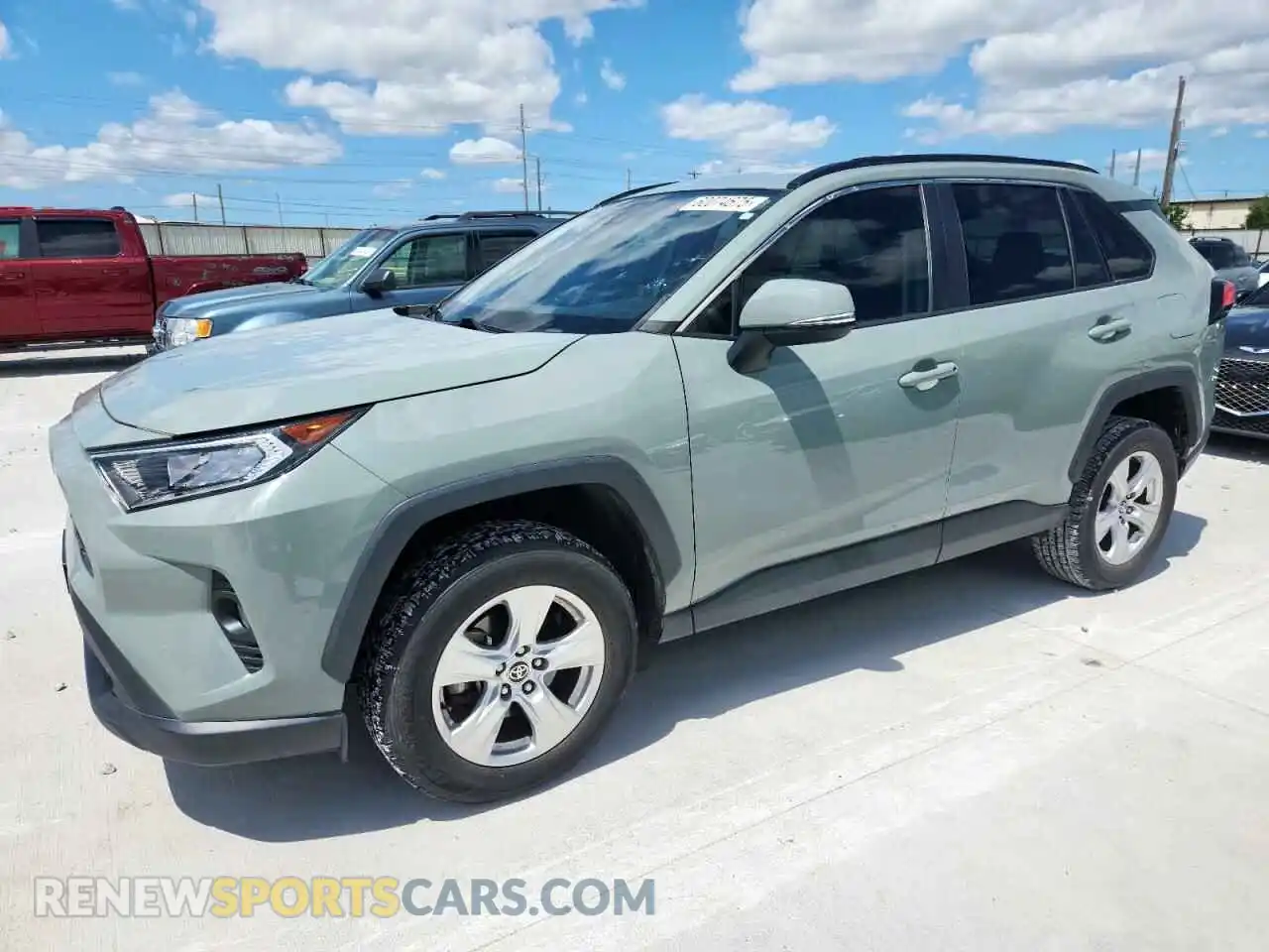 1 Photograph of a damaged car 2T3W1RFV4MW127303 TOYOTA RAV4 2021
