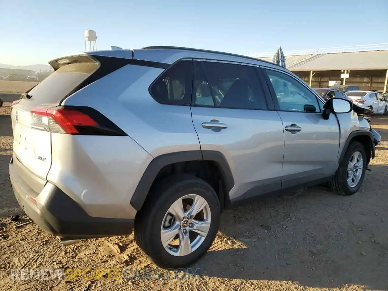 3 Photograph of a damaged car 2T3W1RFV4MW128189 TOYOTA RAV4 2021