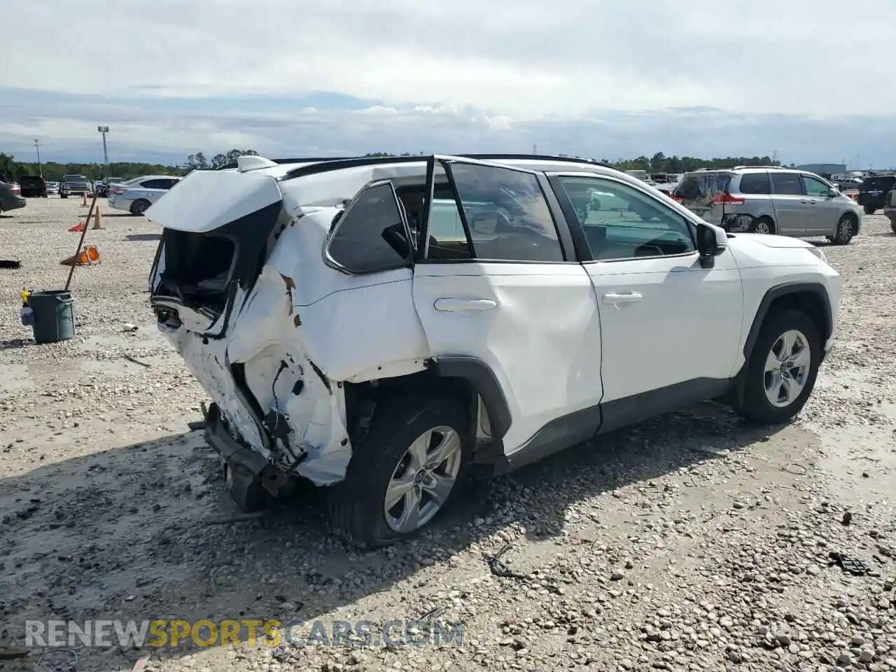 3 Photograph of a damaged car 2T3W1RFV5MC097259 TOYOTA RAV4 2021