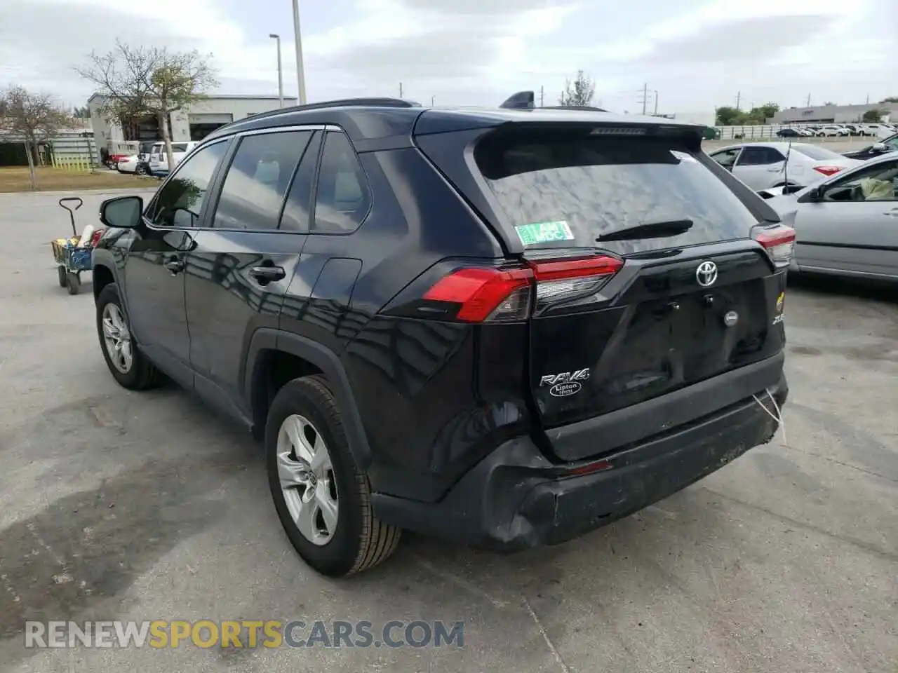 3 Photograph of a damaged car 2T3W1RFV5MC110530 TOYOTA RAV4 2021