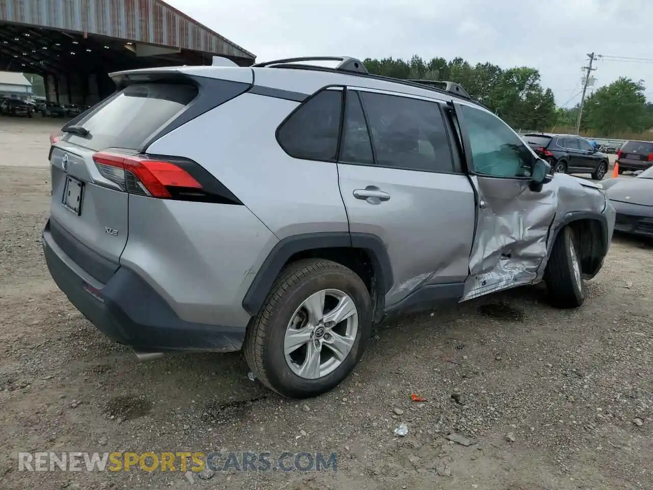 3 Photograph of a damaged car 2T3W1RFV5MC114223 TOYOTA RAV4 2021