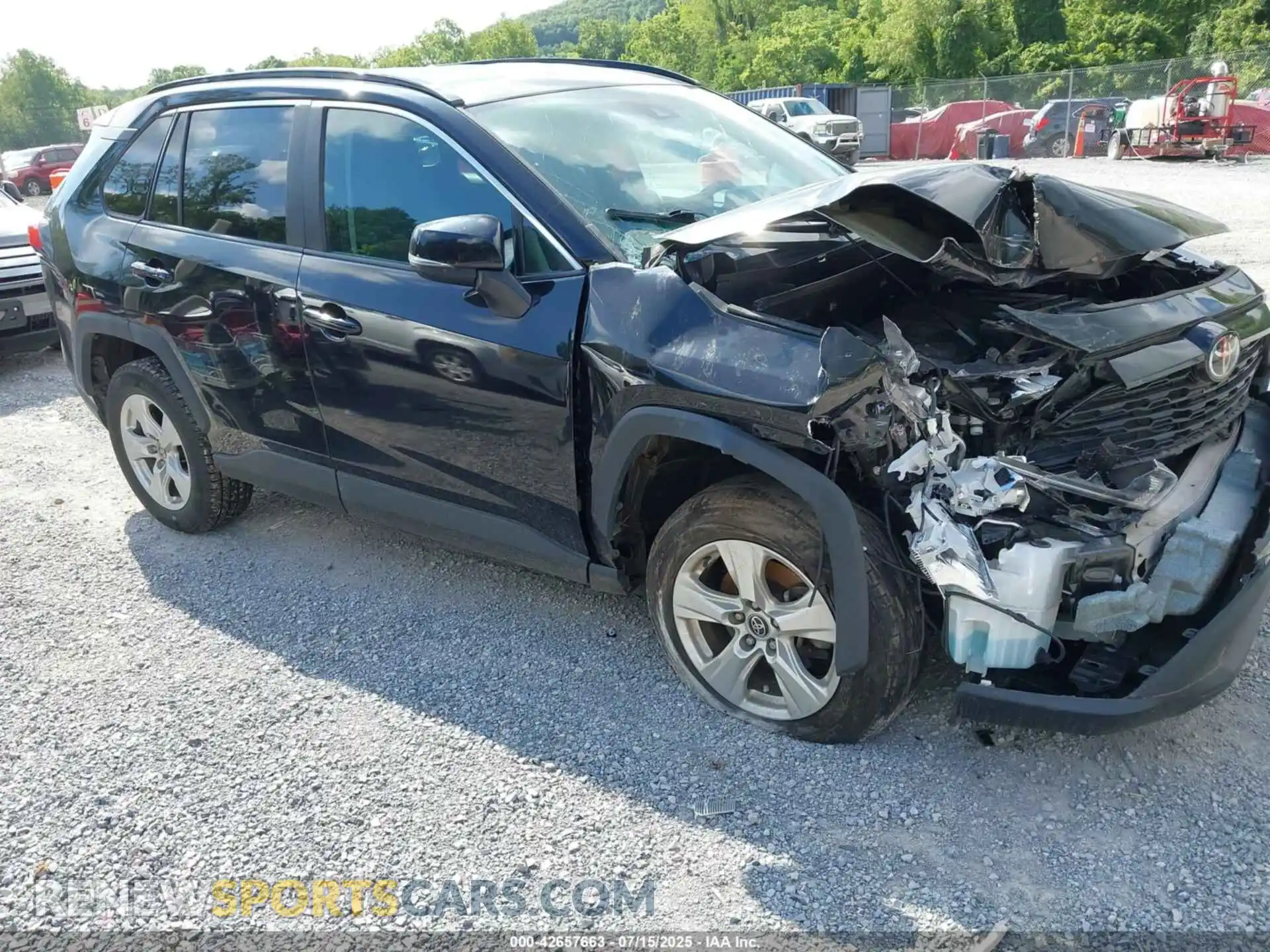 1 Photograph of a damaged car 2T3W1RFV5MC130714 TOYOTA RAV4 2021