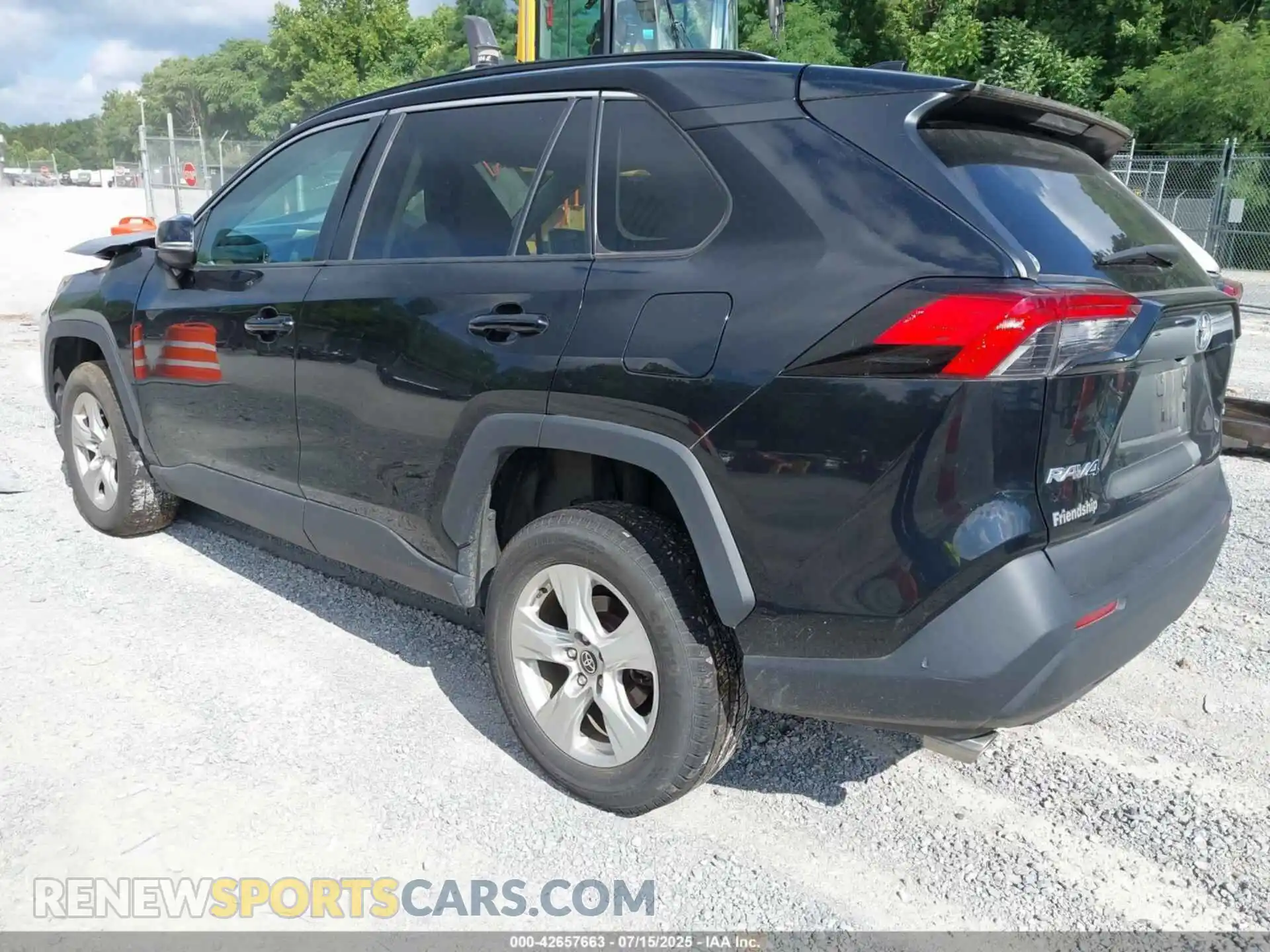 3 Photograph of a damaged car 2T3W1RFV5MC130714 TOYOTA RAV4 2021