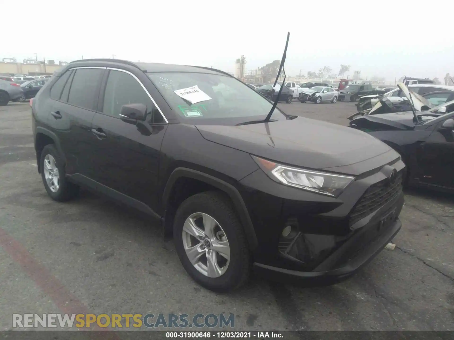 1 Photograph of a damaged car 2T3W1RFV5MC142569 TOYOTA RAV4 2021