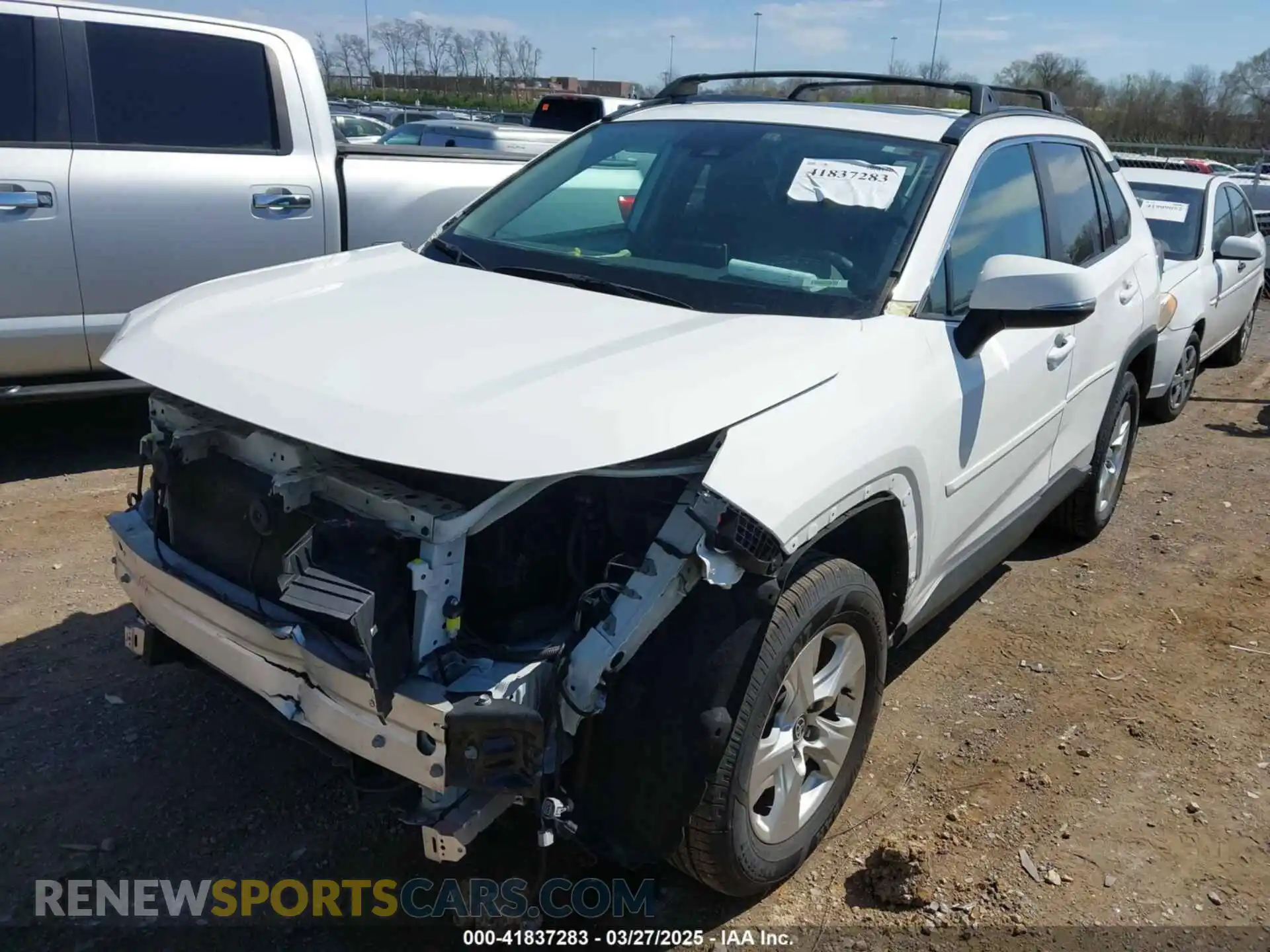 2 Photograph of a damaged car 2T3W1RFV5MC150042 TOYOTA RAV4 2021