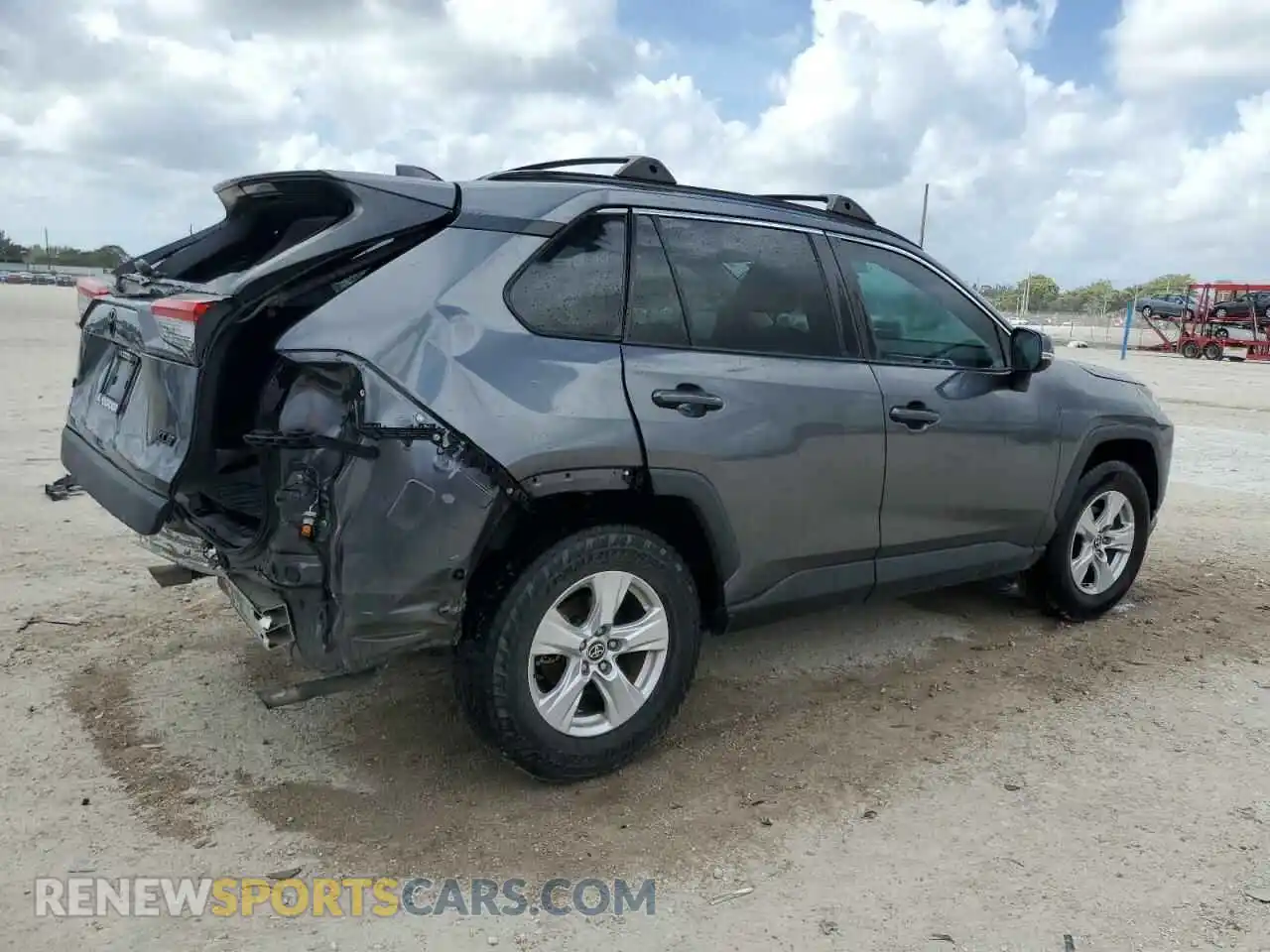 3 Photograph of a damaged car 2T3W1RFV5MC151899 TOYOTA RAV4 2021