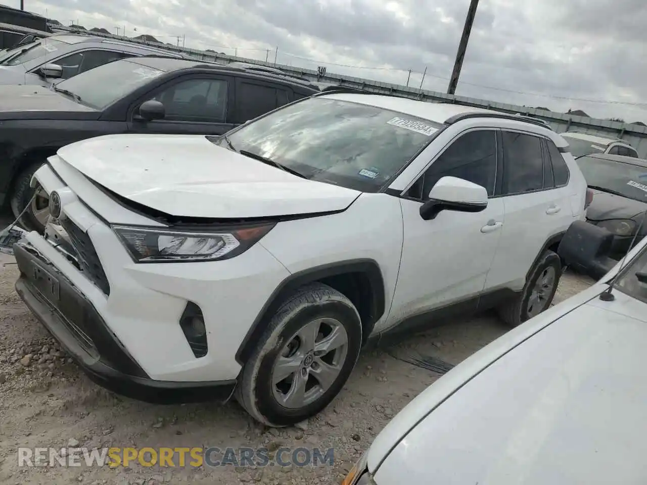 1 Photograph of a damaged car 2T3W1RFV5MC159601 TOYOTA RAV4 2021