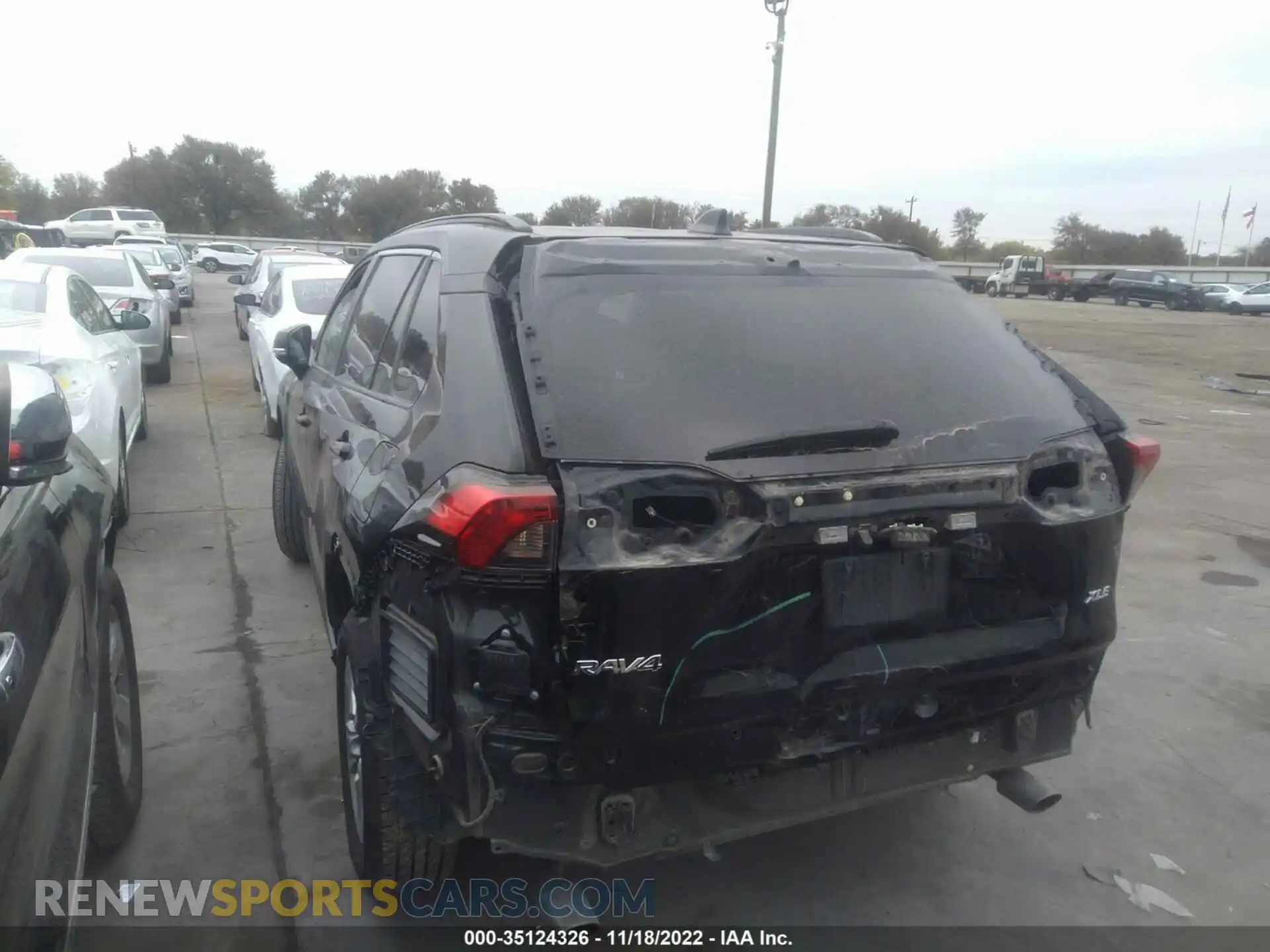 3 Photograph of a damaged car 2T3W1RFV5MW130890 TOYOTA RAV4 2021