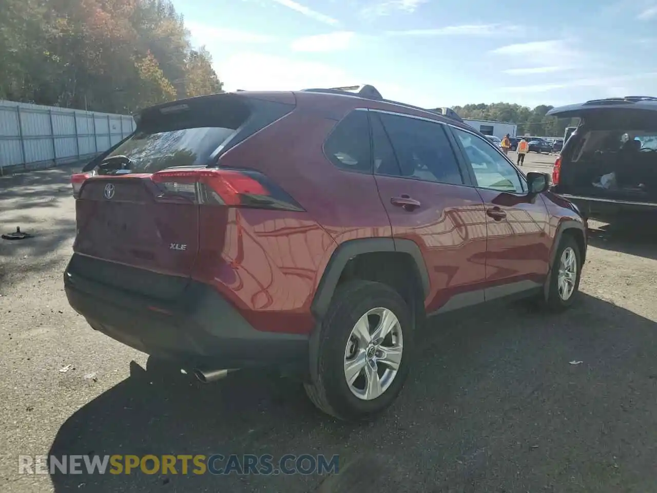 3 Photograph of a damaged car 2T3W1RFV5MW172296 TOYOTA RAV4 2021