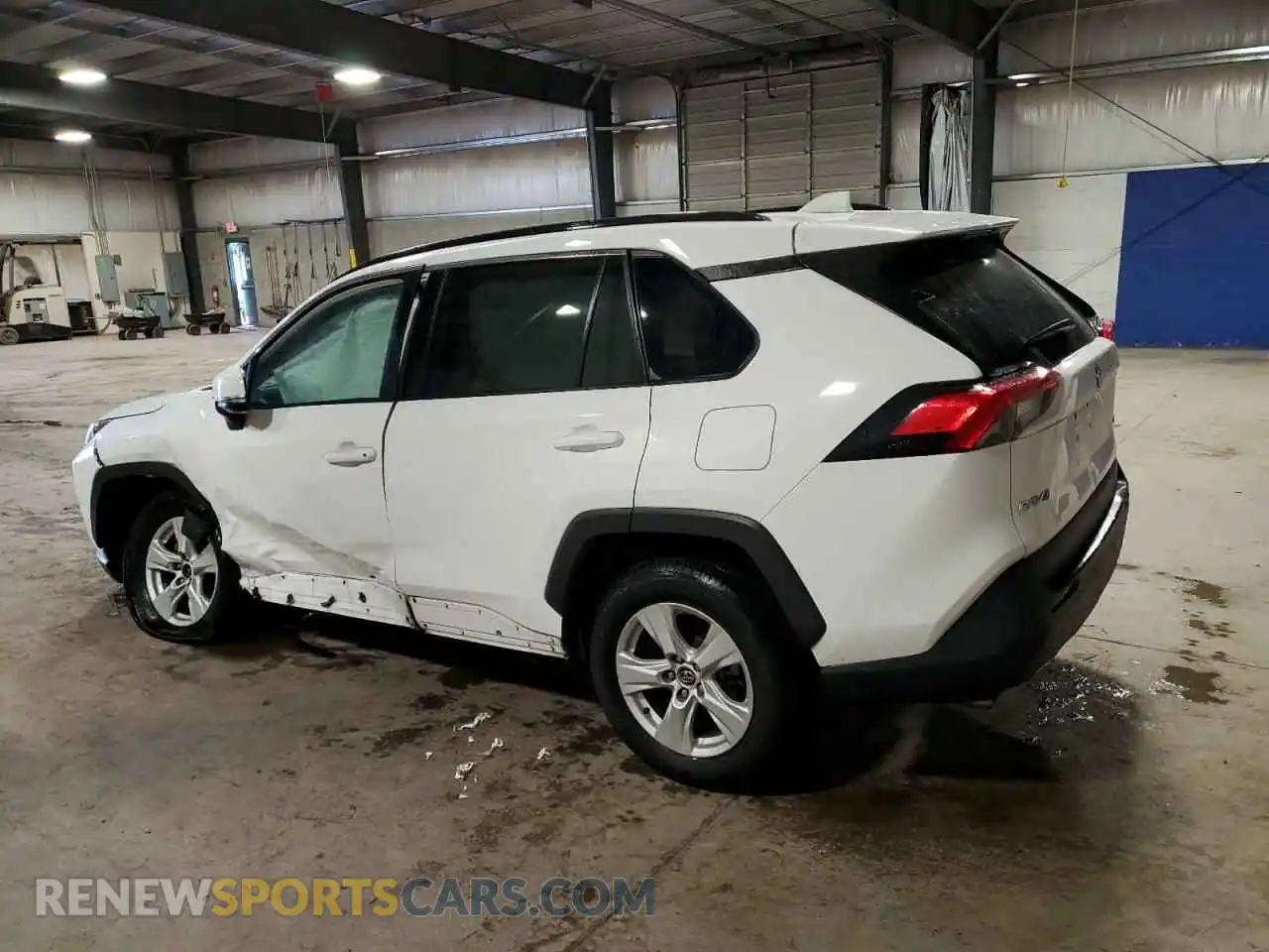 2 Photograph of a damaged car 2T3W1RFV6MC087047 TOYOTA RAV4 2021
