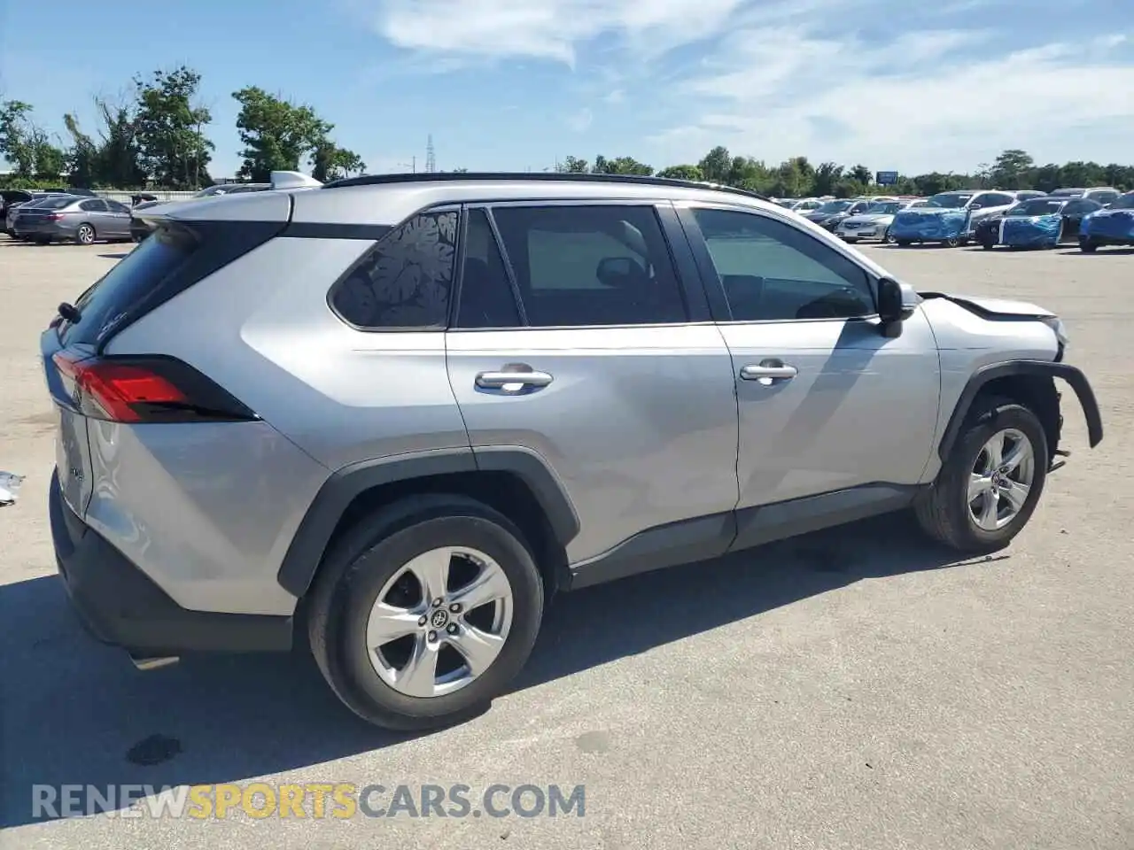 3 Photograph of a damaged car 2T3W1RFV6MC114344 TOYOTA RAV4 2021