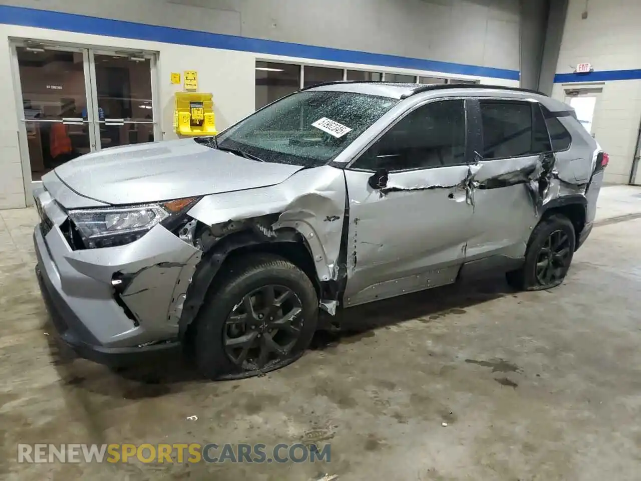 1 Photograph of a damaged car 2T3W1RFV6MC130978 TOYOTA RAV4 2021