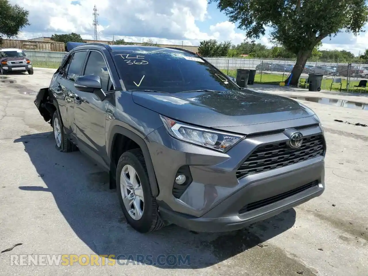 1 Photograph of a damaged car 2T3W1RFV6MC135629 TOYOTA RAV4 2021