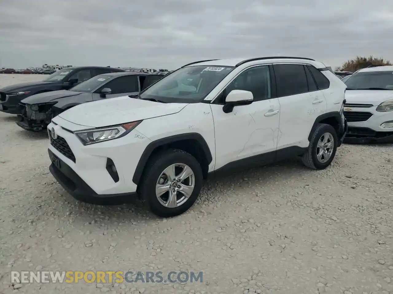 1 Photograph of a damaged car 2T3W1RFV6MC166301 TOYOTA RAV4 2021