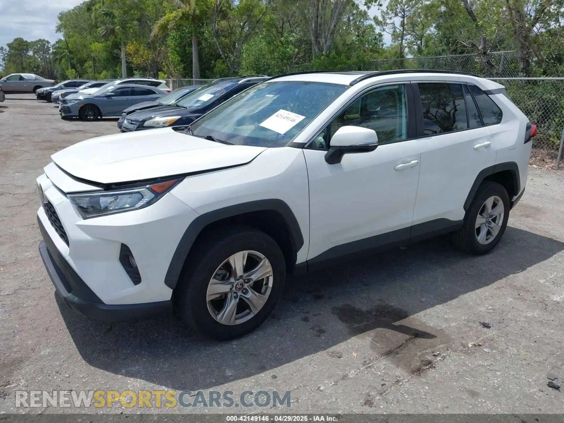2 Photograph of a damaged car 2T3W1RFV6MC171885 TOYOTA RAV4 2021