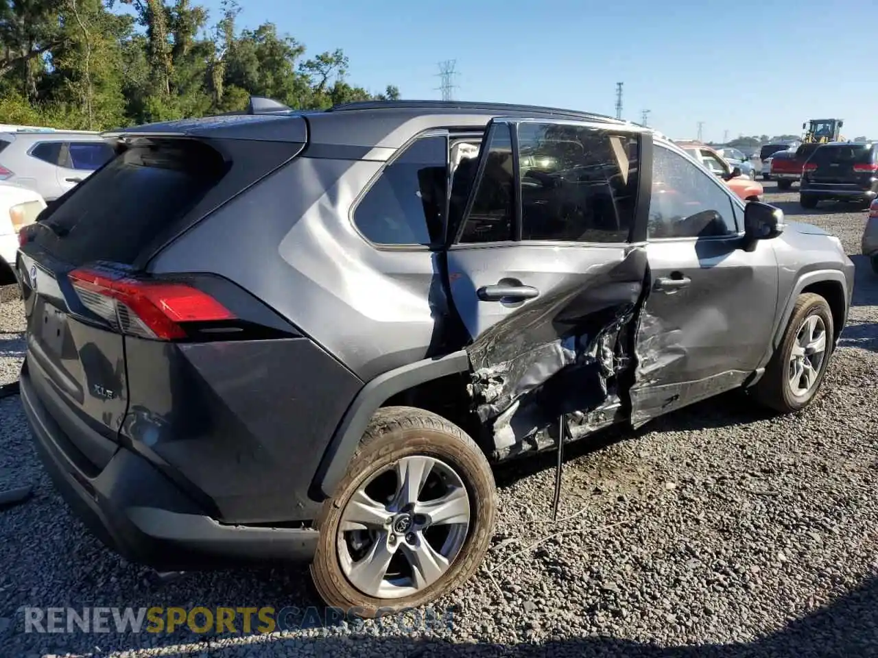 3 Photograph of a damaged car 2T3W1RFV6MW106808 TOYOTA RAV4 2021