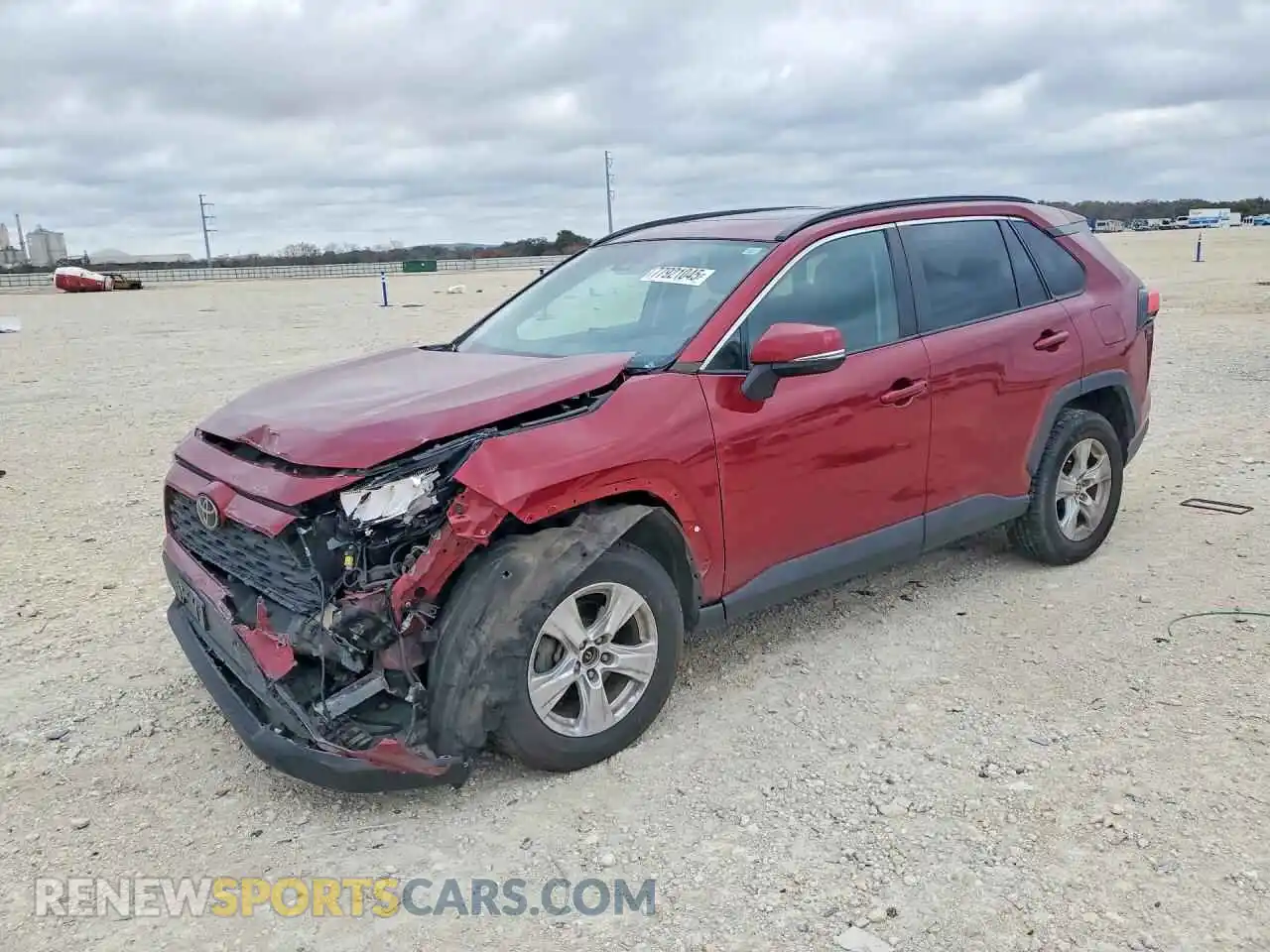 1 Photograph of a damaged car 2T3W1RFV6MW149660 TOYOTA RAV4 2021