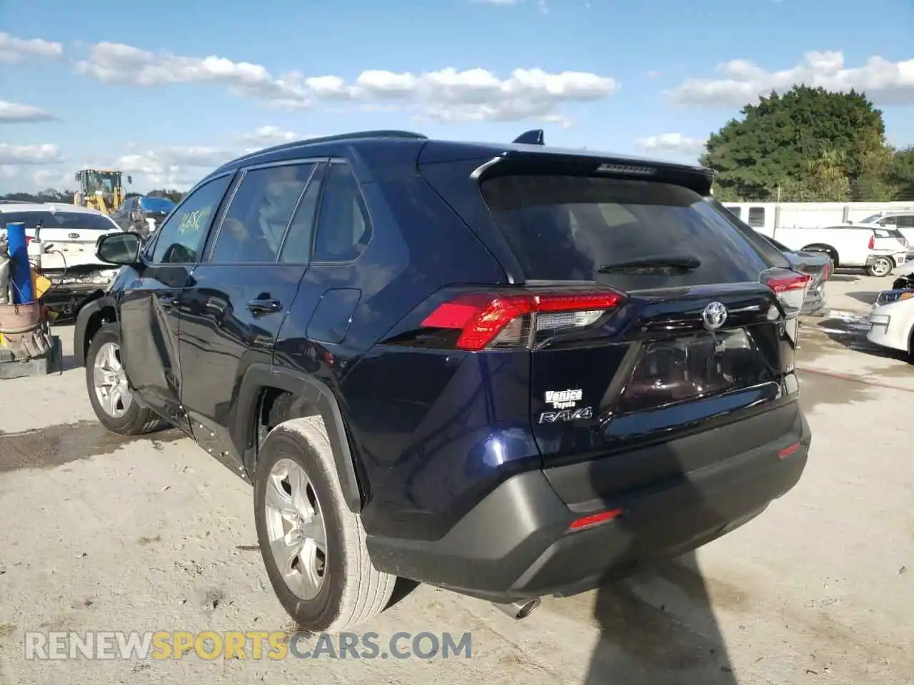 3 Фотография поврежденного автомобиля 2T3W1RFV7MC088353 TOYOTA RAV4 2021