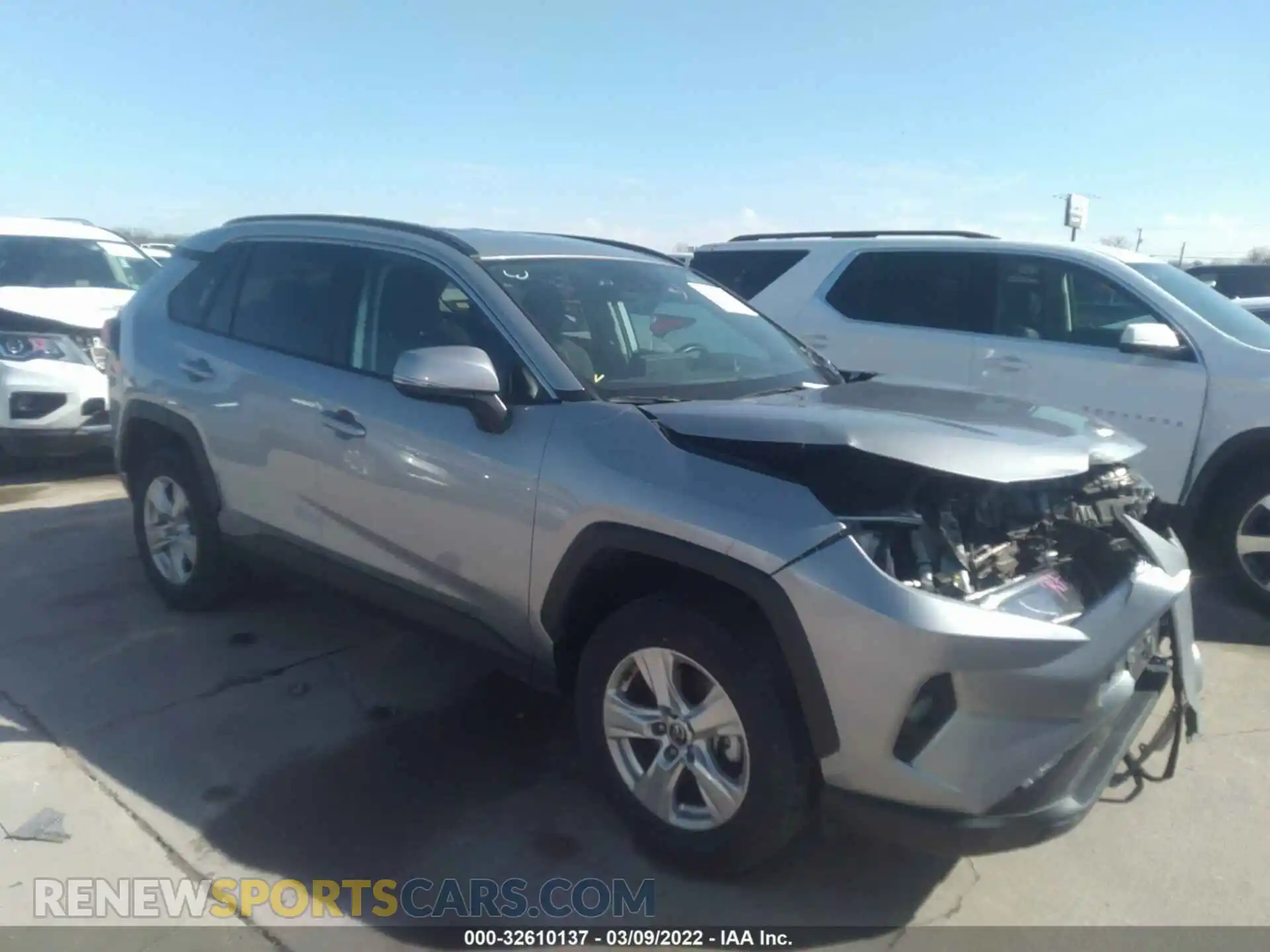 1 Photograph of a damaged car 2T3W1RFV7MC132495 TOYOTA RAV4 2021