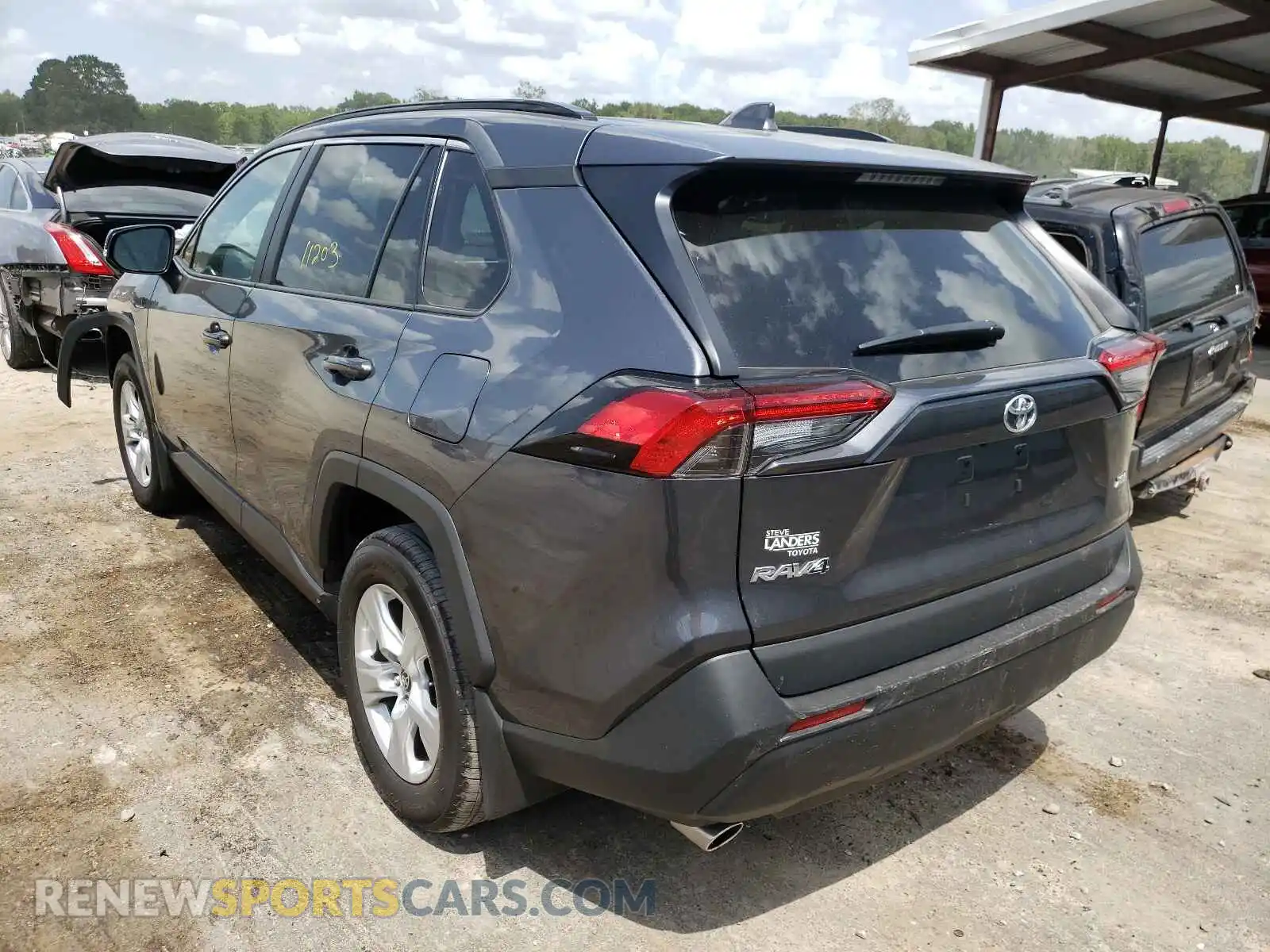 3 Photograph of a damaged car 2T3W1RFV7MC133341 TOYOTA RAV4 2021