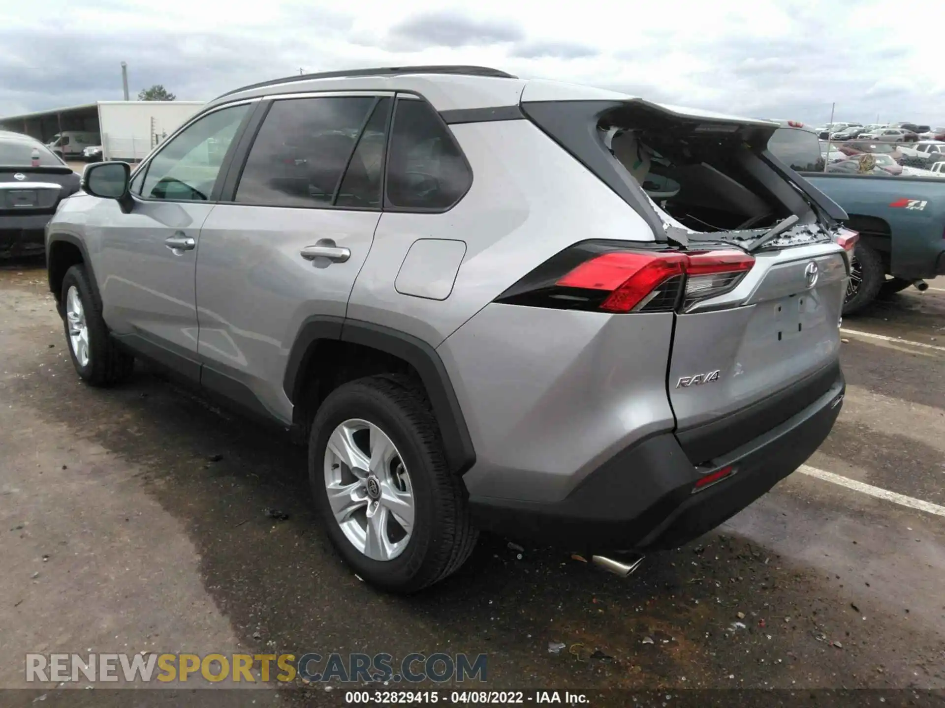 3 Фотография поврежденного автомобиля 2T3W1RFV7MC148504 TOYOTA RAV4 2021