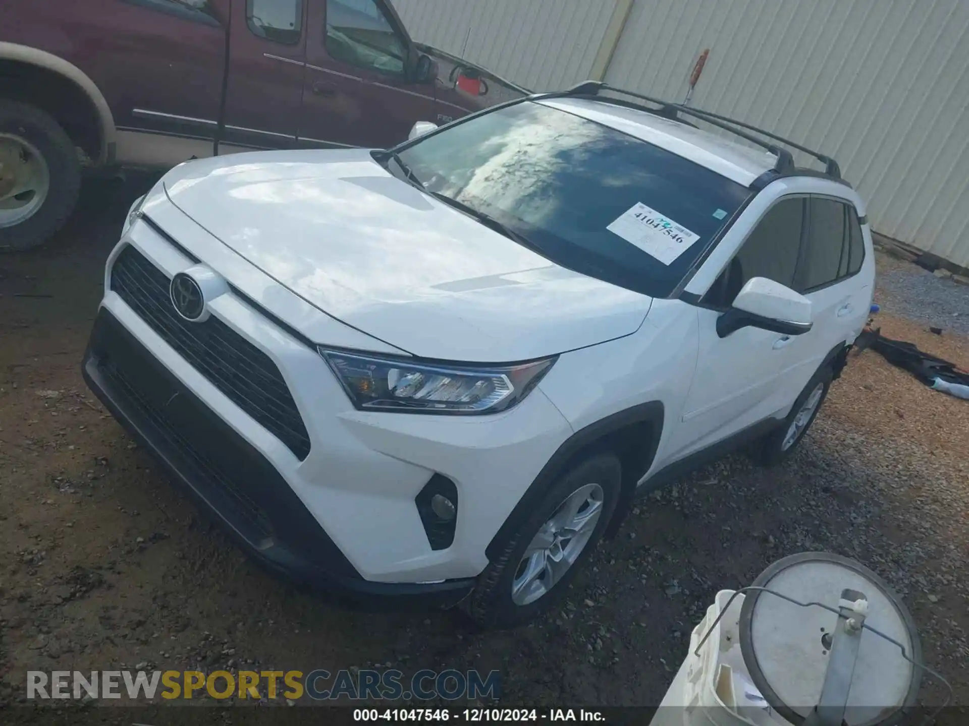 2 Photograph of a damaged car 2T3W1RFV7MC161608 TOYOTA RAV4 2021