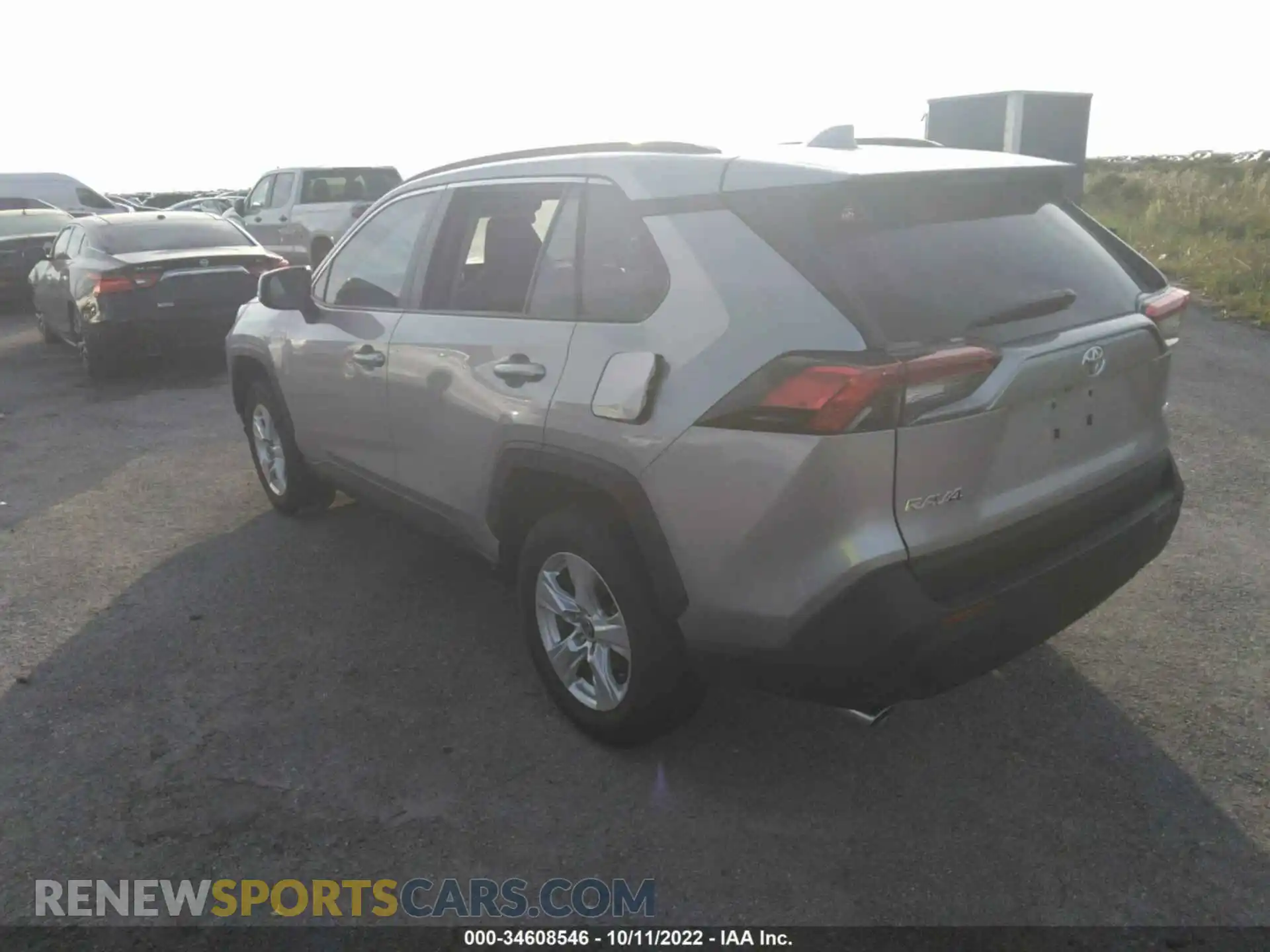 3 Photograph of a damaged car 2T3W1RFV7MC161950 TOYOTA RAV4 2021
