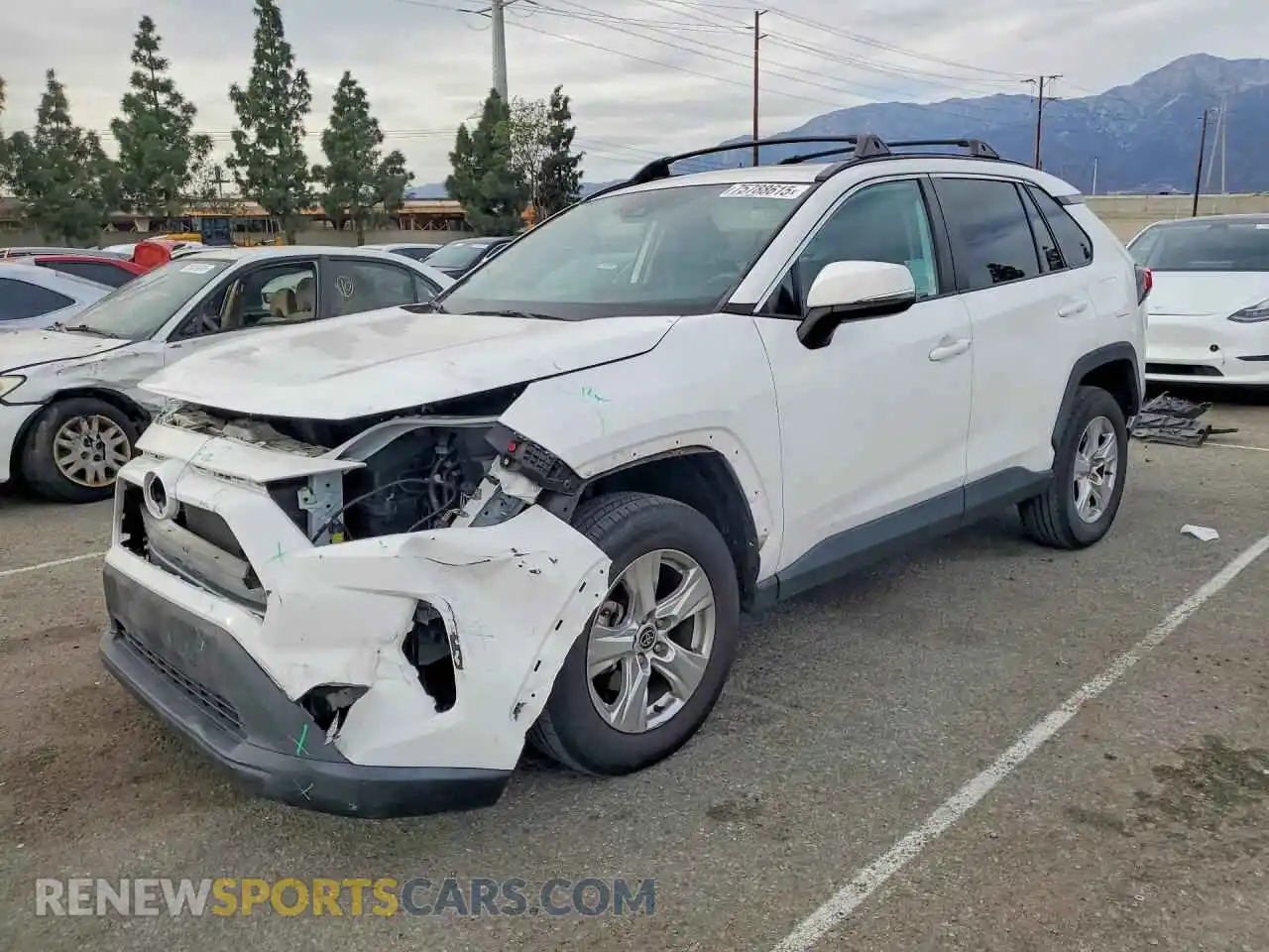 1 Photograph of a damaged car 2T3W1RFV7MC171815 TOYOTA RAV4 2021