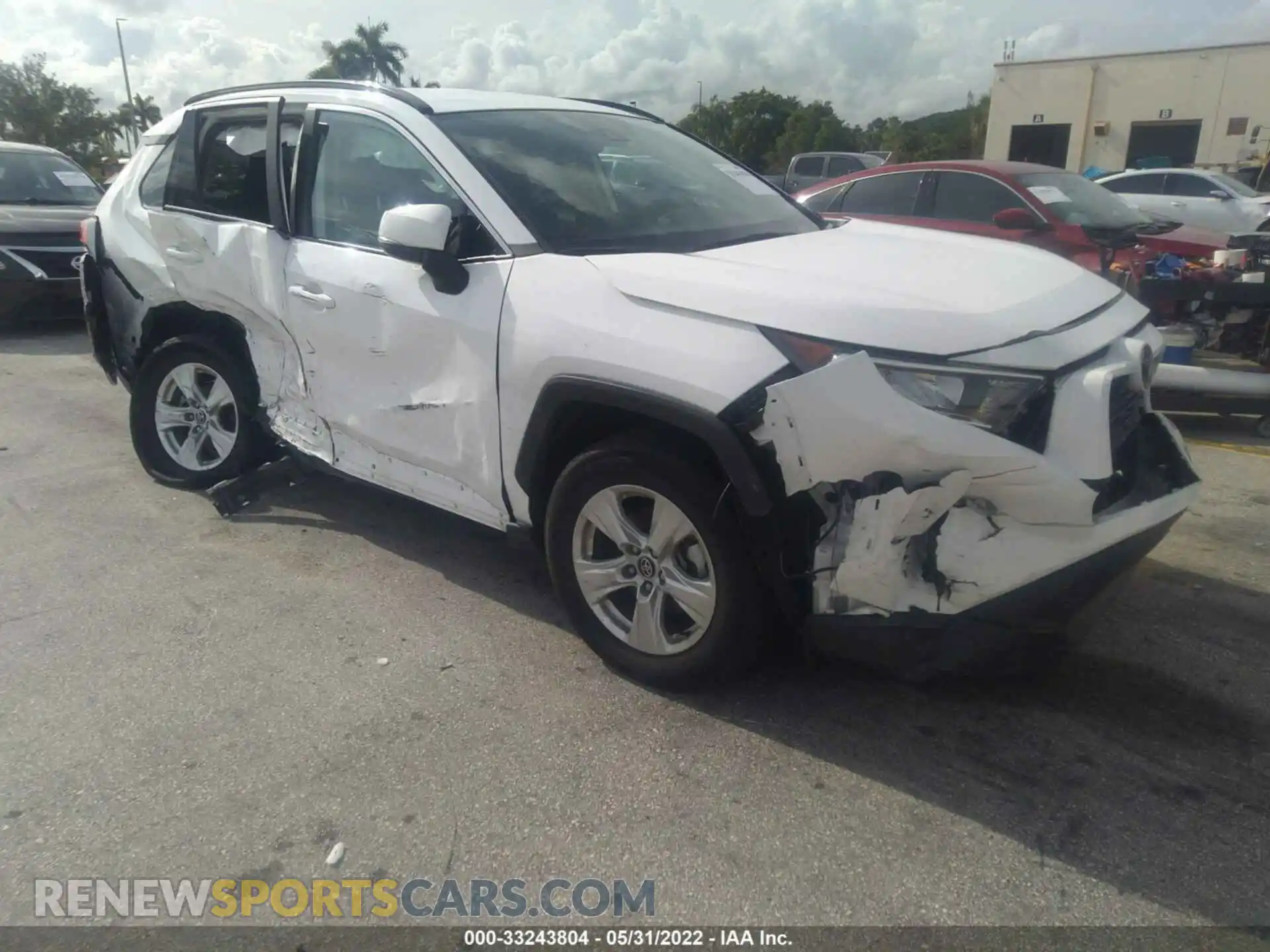 1 Photograph of a damaged car 2T3W1RFV7MW117445 TOYOTA RAV4 2021