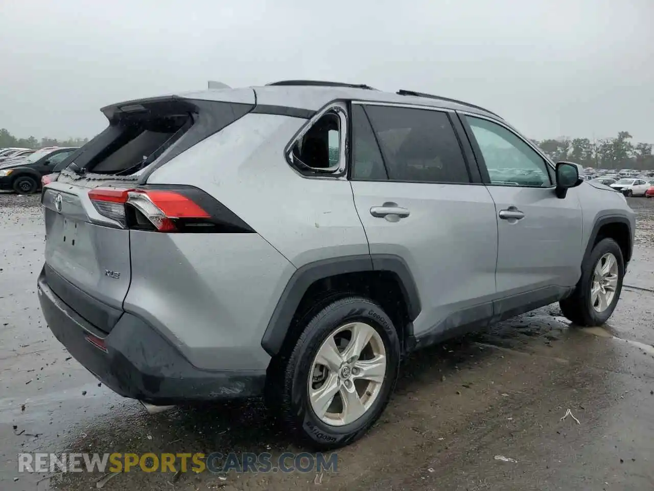 3 Photograph of a damaged car 2T3W1RFV7MW135248 TOYOTA RAV4 2021
