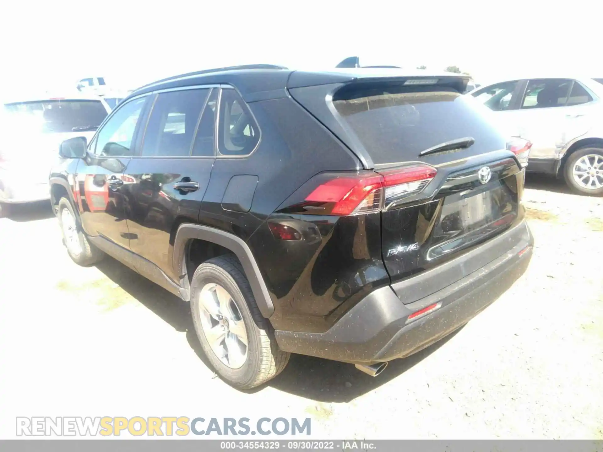3 Photograph of a damaged car 2T3W1RFV7MW137467 TOYOTA RAV4 2021
